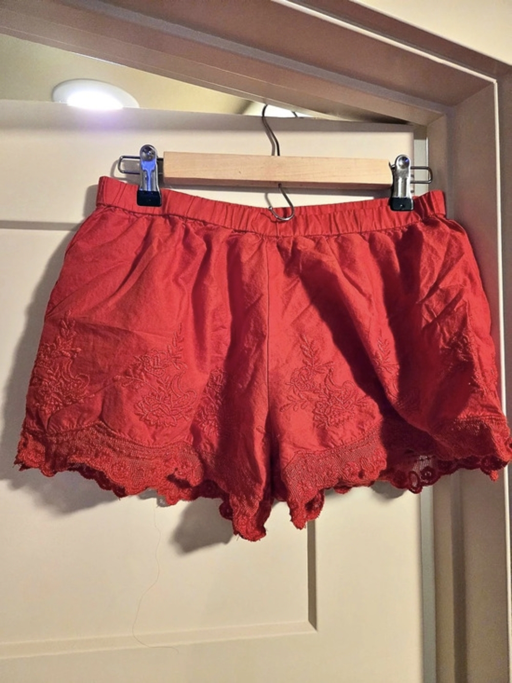 Old Navy High-Waisted Lace-Trim Shorts Floral Red Shorts Size XS